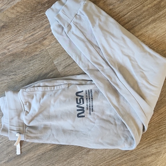 H&M Gray NASA Jogger Sweatpants Size 18 - Picture 5 of 6